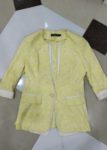 Stylish Yellow Textured Blazer