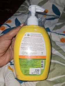 Mamaearth Vitamin C Sunscreen Body Lotion