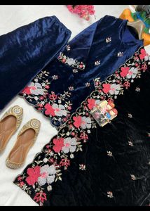 Elegant Velvet Kurta Set m size or XL ko achha fit