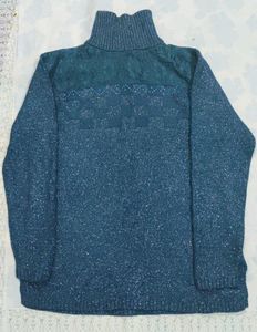 Higneck Sweater: A Cozy and Classy Choice