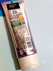 🍋Garnier Vitamin C Bright Complete Cleanser