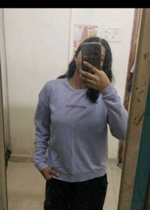 Sweatshirt