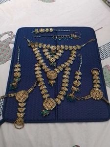 Exquisite Bridal Jewelry Set