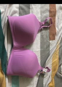 Comfortable Navy Seamless Sports Bra