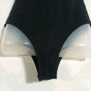 SHEIN Black Ribbed Bodysuit