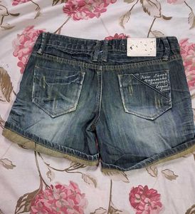 Y2k Vintage denim Short ⭐️(Trendy)