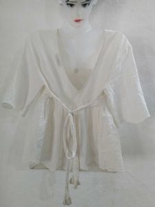 sale 🎊🎉ZARA White Broderie Anglaise Peplum Top