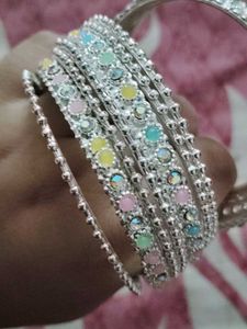 195.Sparkling Pastel Bangle Set