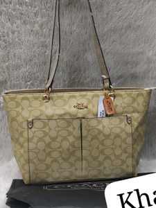 coach spacious tote bag