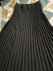 Black Pleated Midi Skirt