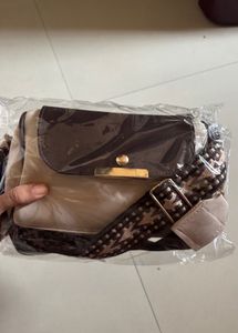 Stylish Two-Tone Crossbody Bag