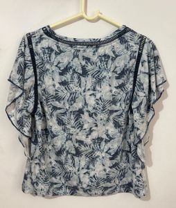 Blue Leaf Print Ruffle Sleeve Top