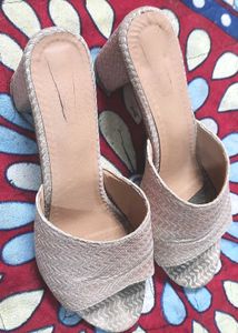 Women Stylish Block Heal Shimmer Sandal