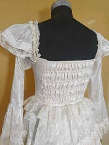 Elegant Off-Shoulder Ruffled Lace Dress