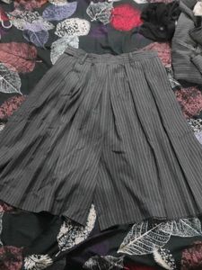 grey dividend skirt
