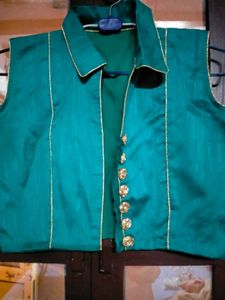 Teal Sleeveless Crop Top