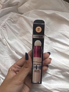 Maybelline Instant Concealer - Shade: 120 :