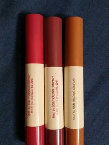 Colors Queen Matte Lipstick Set
