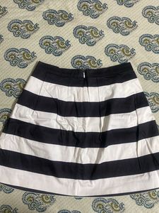 Premium OG French Connection Striped Short Skirt
