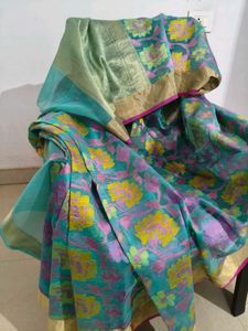 Beautiful Floral Print Saree