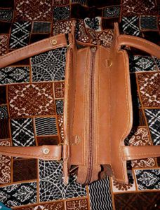BROWN SLING🤎