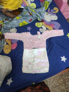 Premium woolen western dress with free hairband
