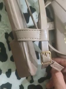 Elegant Women's Beige Flat Sandals
