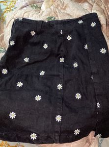Black Daisy Print Mini Skirt
