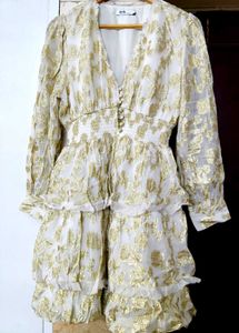 Style Island Chic Gold Floral Print Tiered Dress