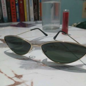 Stylish Cat-Eye Sunglasses