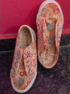 Floral Print Canvas Sneakers