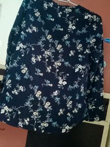 Long Sleeves Floral Print Top