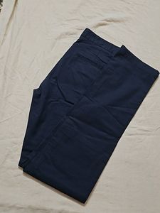 Slim Fit CHINOS (UCB)
