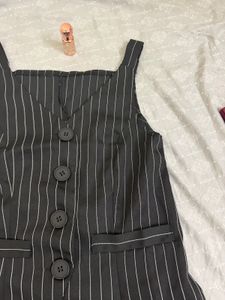 Chic Pinstripe Sleeveless Vest Top