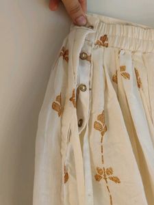 Elegant White &amp; Gold Ethnic Skirt