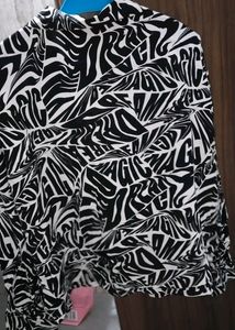 Women Black and White Printed Long Sleeved Shirt