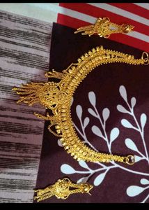 combo ko 3 Elegant Gold Necklace and Earring Set