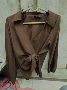 a beautiful tie top