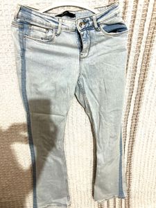 💙 Vero Moda Light Wash Denim Jeans 💙