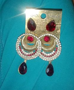 Earring &amp; Accessory Bundle - 5 Items