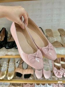 Chic Pink Bow Ballerina Flats