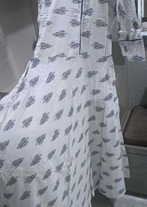 White Tunic with Abstract Print gown