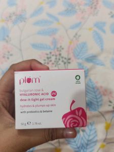 Plum Dew-It-Light Gel Cream