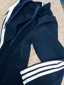 Adidas Track Pants 4'6 y