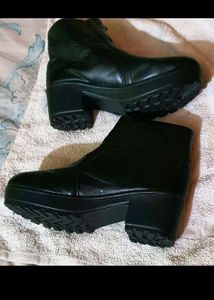 Black Pure Leather Boots 👢
