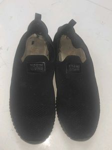 Comfortable Black Slip-On Sneakers