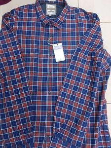 Men's Blue Plaid Button-Down Shirt