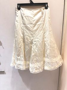 Elegant Cream Lace Trim Skirt