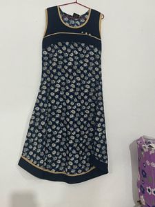 Navy Floral Sleeveless Midi Dress