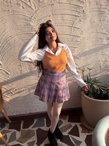 Cute Plaid Mini Skirt with top n shirt Outf